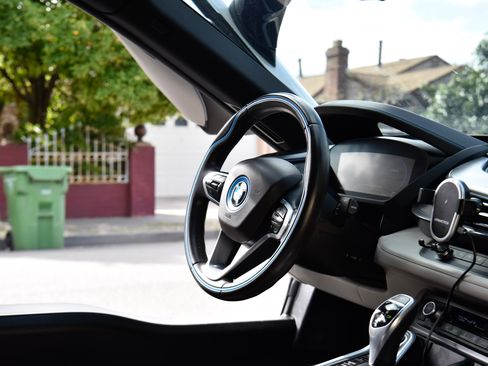 Used 2016 BMW i8 image 6