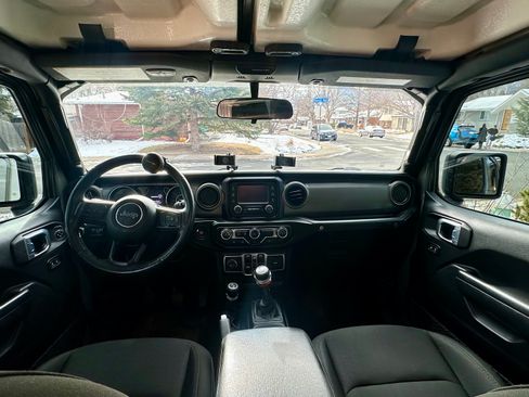 Used 2021 Jeep Wrangler Unlimited Sport image 9