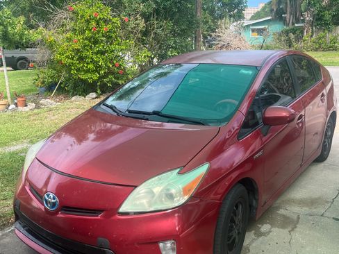 Used 2013 Toyota Prius Two FWD image 12