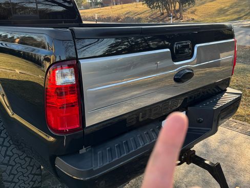 Used 2015 Ford F250 Platinum image 5