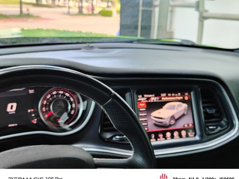 Used 2015 Dodge Challenger SRT w/ Technology Group image 14