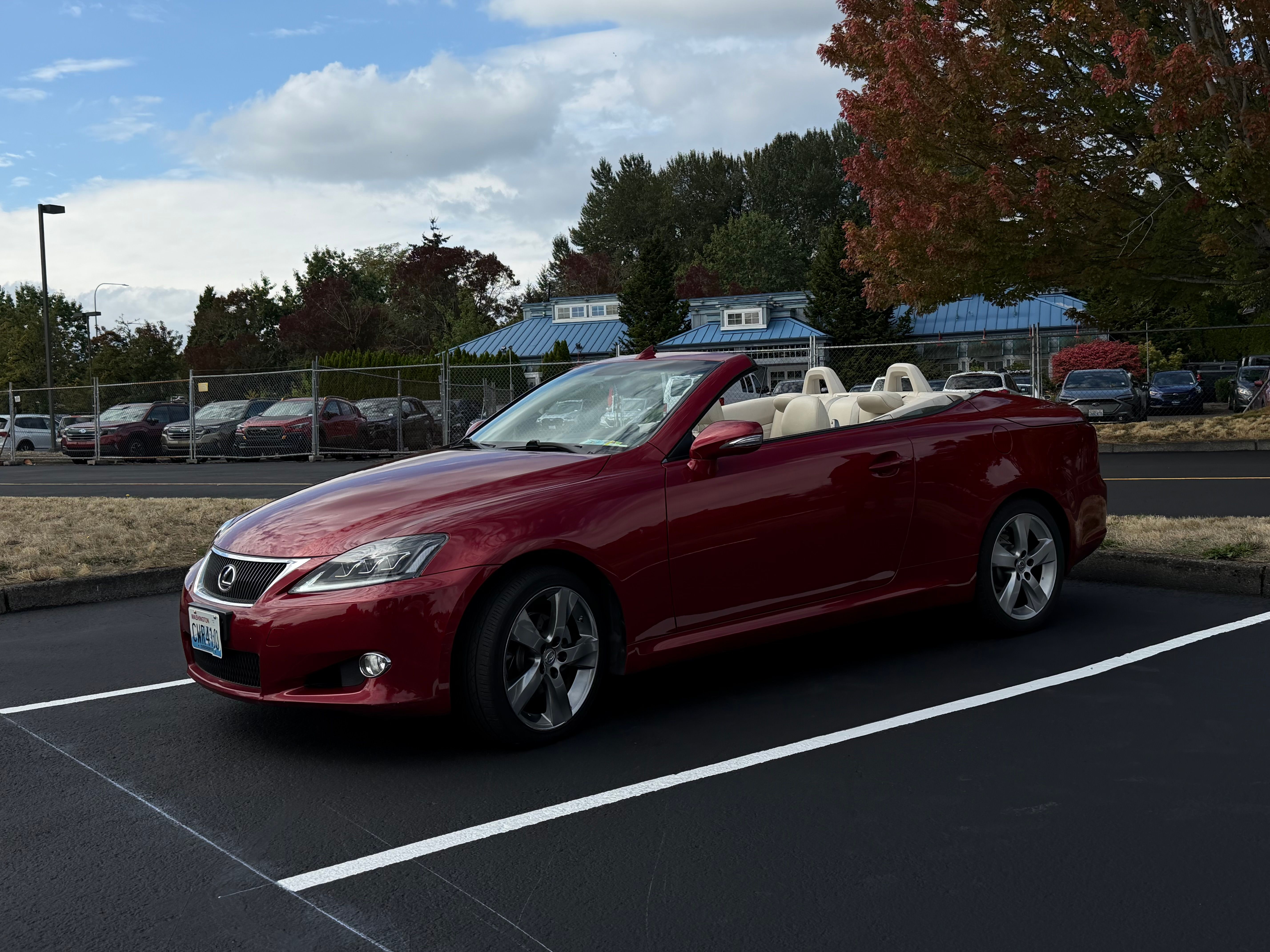 Used 2010 Lexus IS 250C w/ Luxury Pkg RWD image 1