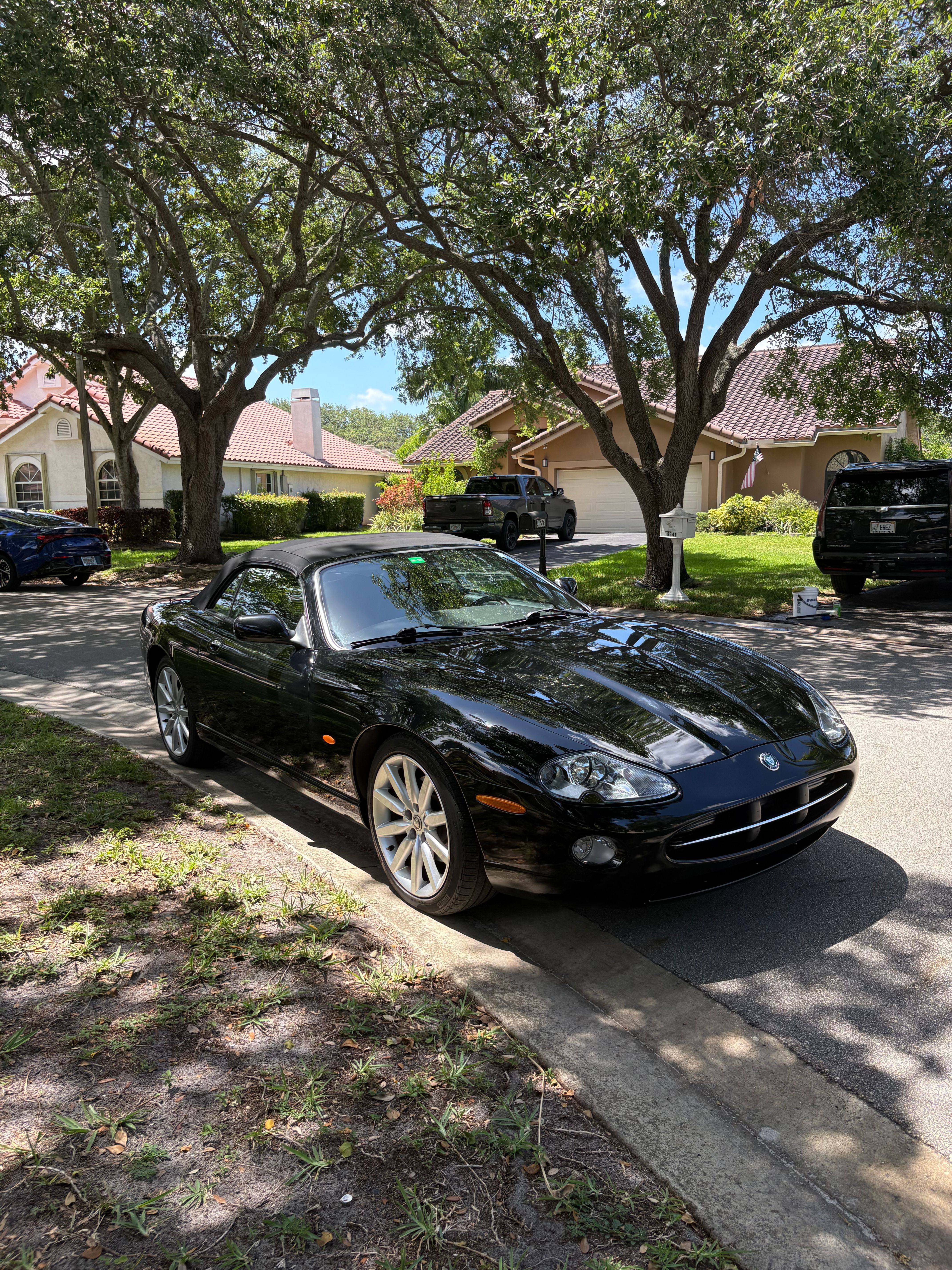 Used 2005 Jaguar XK8 Convertible RWD image 1