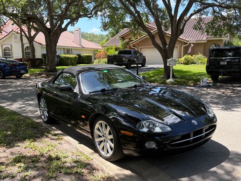 Used 2005 Jaguar XK8 Convertible RWD image 1