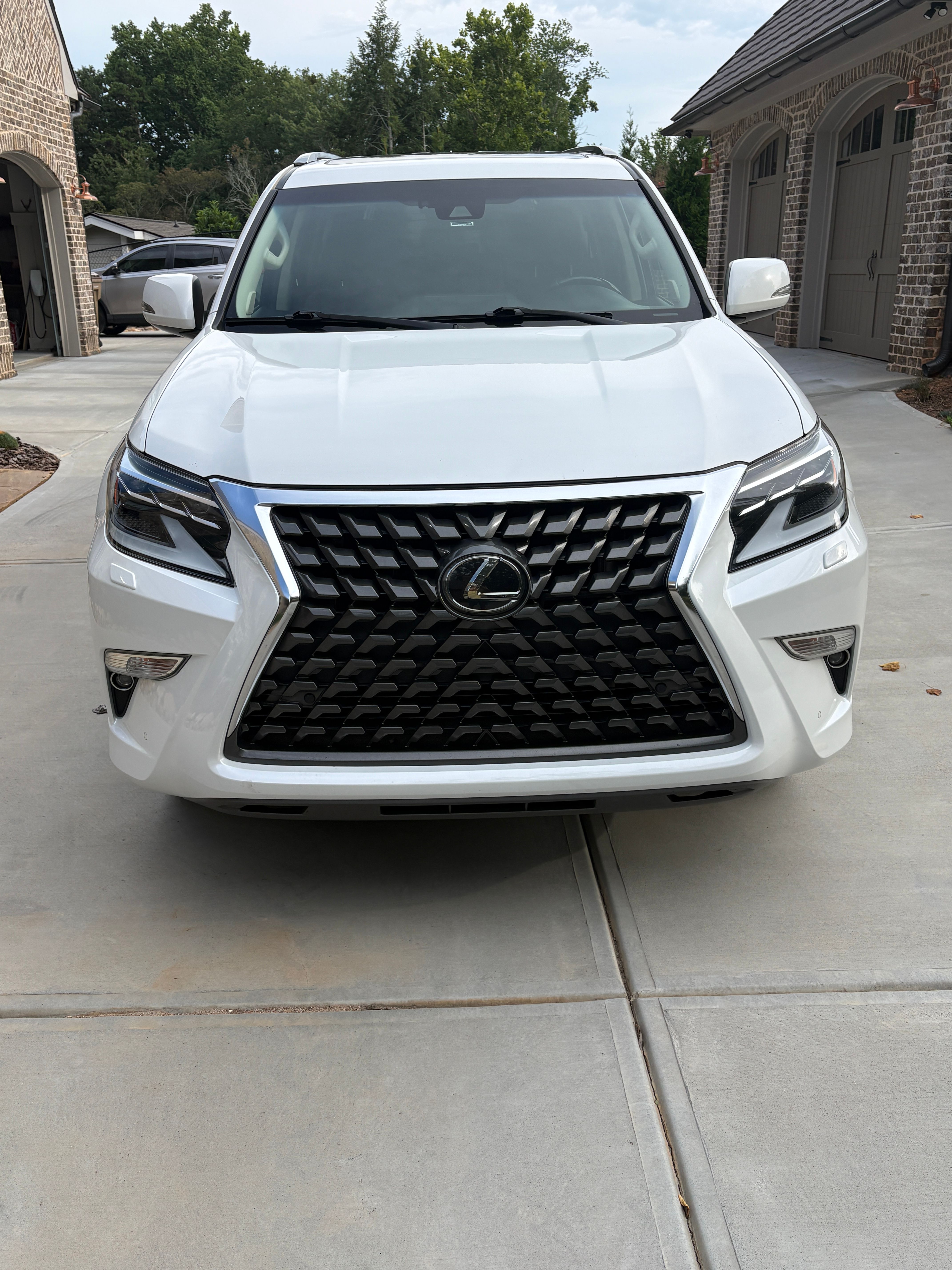Used 2020 Lexus GX 460 Premium w/ Premium Package AWD/4WD image 13