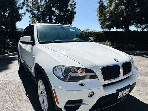 Used 2011 BMW X5 xDrive35i image 19