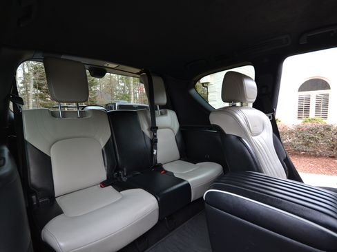 Used 2019 INFINITI QX80 Limited w/ All-Season Package image 23