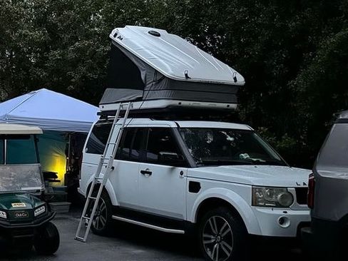 Used 2011 Land Rover LR4 HSE image 26