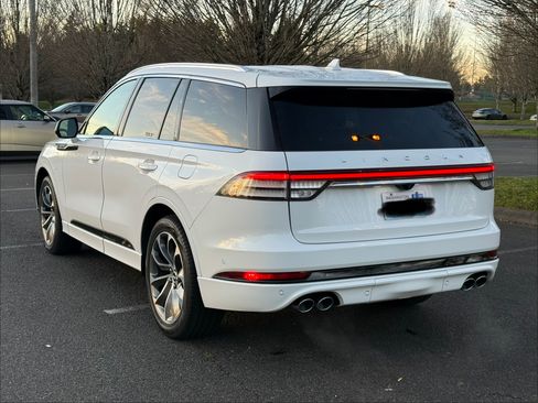 Used 2020 Lincoln Aviator Grand Touring w/ Equipment Group 302A image 8