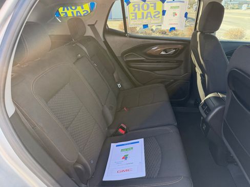 Used 2018 GMC Terrain SLE w/ Driver Convenience Package image 8