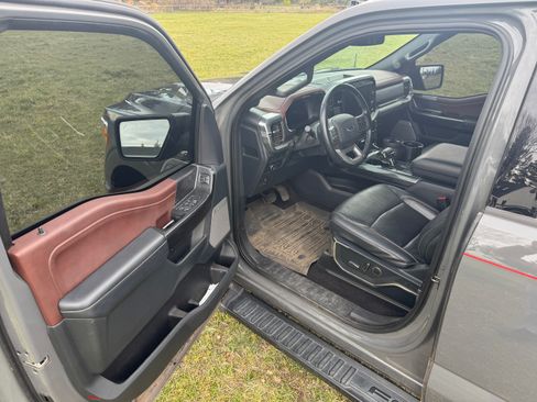 Used 2021 Ford F150 Lariat image 39