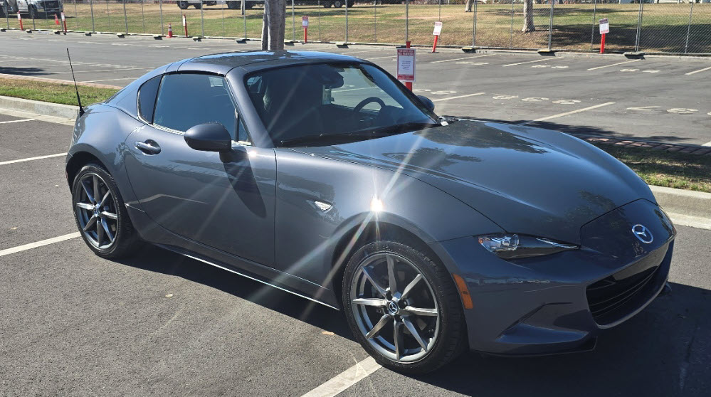 Used 2021 MAZDA MX-5 Miata RF Grand Touring RWD image 1