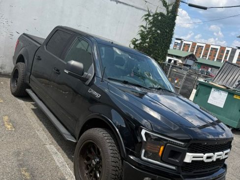 Used 2018 Ford F150 XLT w/ Equipment Group 302A Luxury AWD/4WD image 12