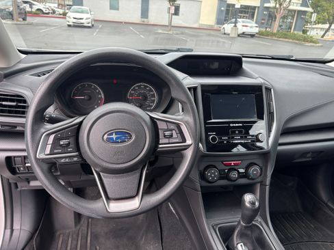 Used 2017 Subaru Impreza 2.0i AWD/4WD image 18