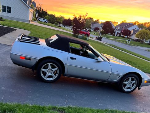 Used 1996 Chevrolet Corvette Convertible image 5