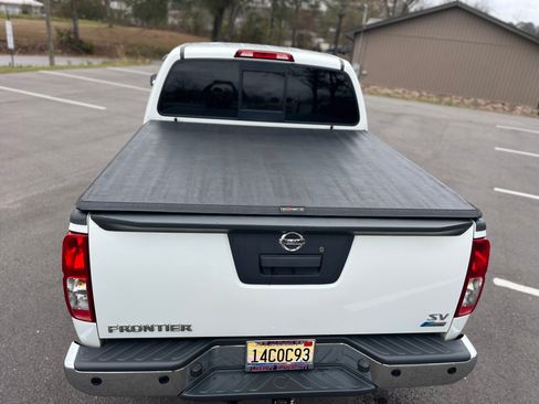 Used 2019 Nissan Frontier SV w/ Value Truck Package image 6