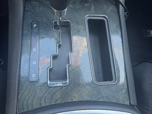 Used 2011 Chrysler 300 C RWD image 10