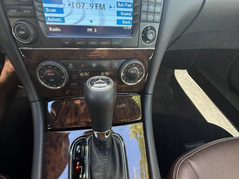 Used 2009 Mercedes-Benz CLK 350 Cabriolet image 10