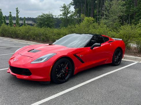 Used 2015 Chevrolet Corvette Stingray Coupe w/ Battery Protection Package RWD image 8