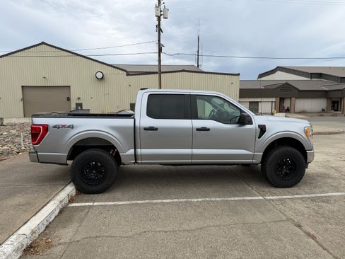 Used 2021 Ford F150 XLT AWD/4WD image 17