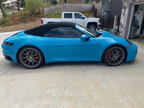 Used 2020 Porsche 911 Carrera 4S AWD/4WD image 19