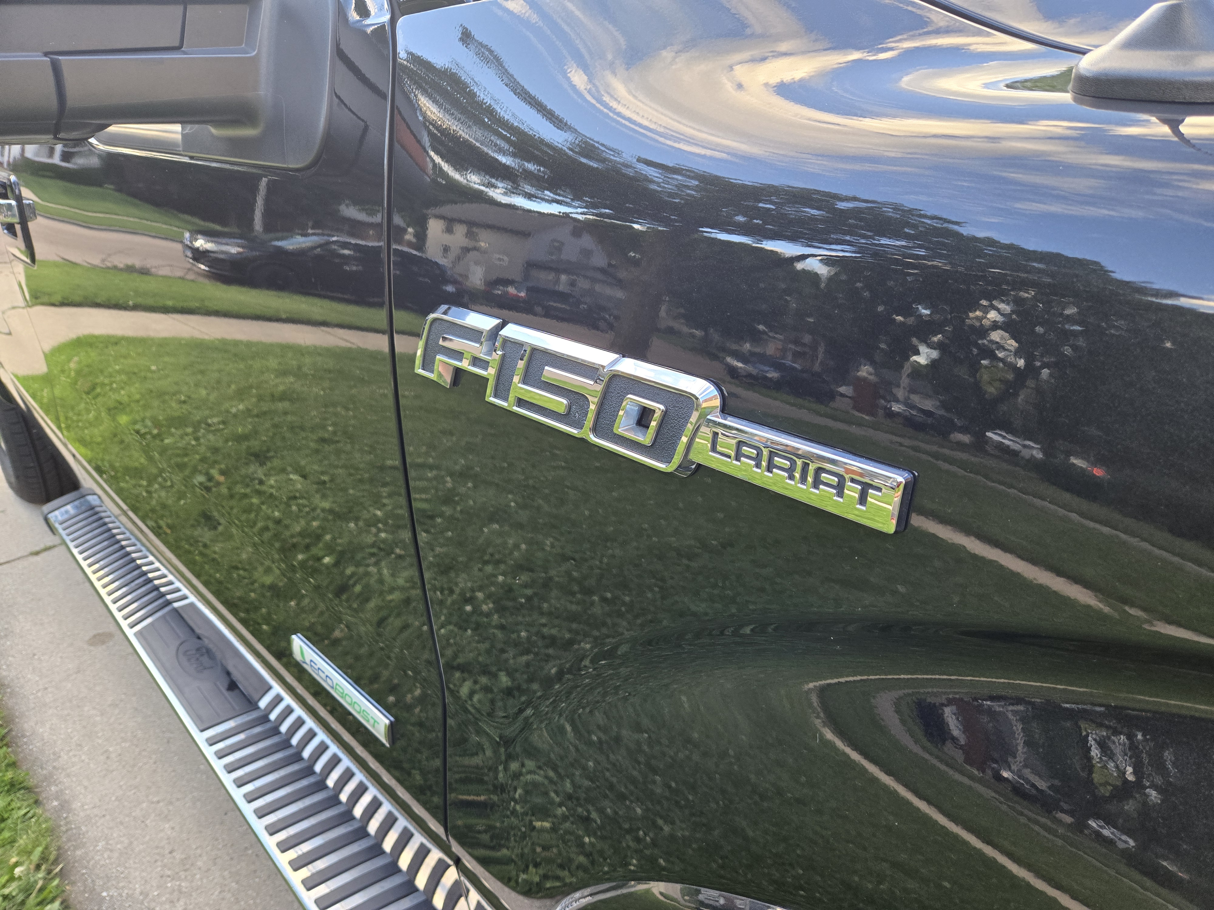 Used 2014 Ford F150 Lariat w/ Equipment Group 502A Luxury AWD/4WD image 13