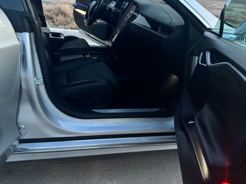 Used 2018 Tesla Model S 75D image 15