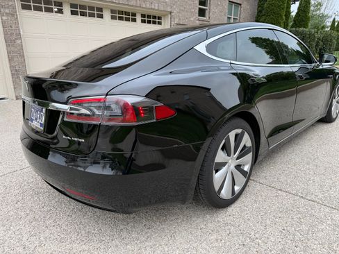 Used 2021 Tesla Model S Long Range Plus image 5