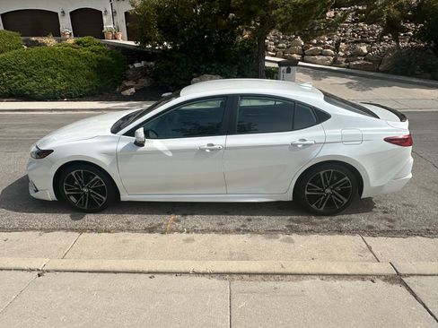 Used 2025 Toyota Camry XSE image 12