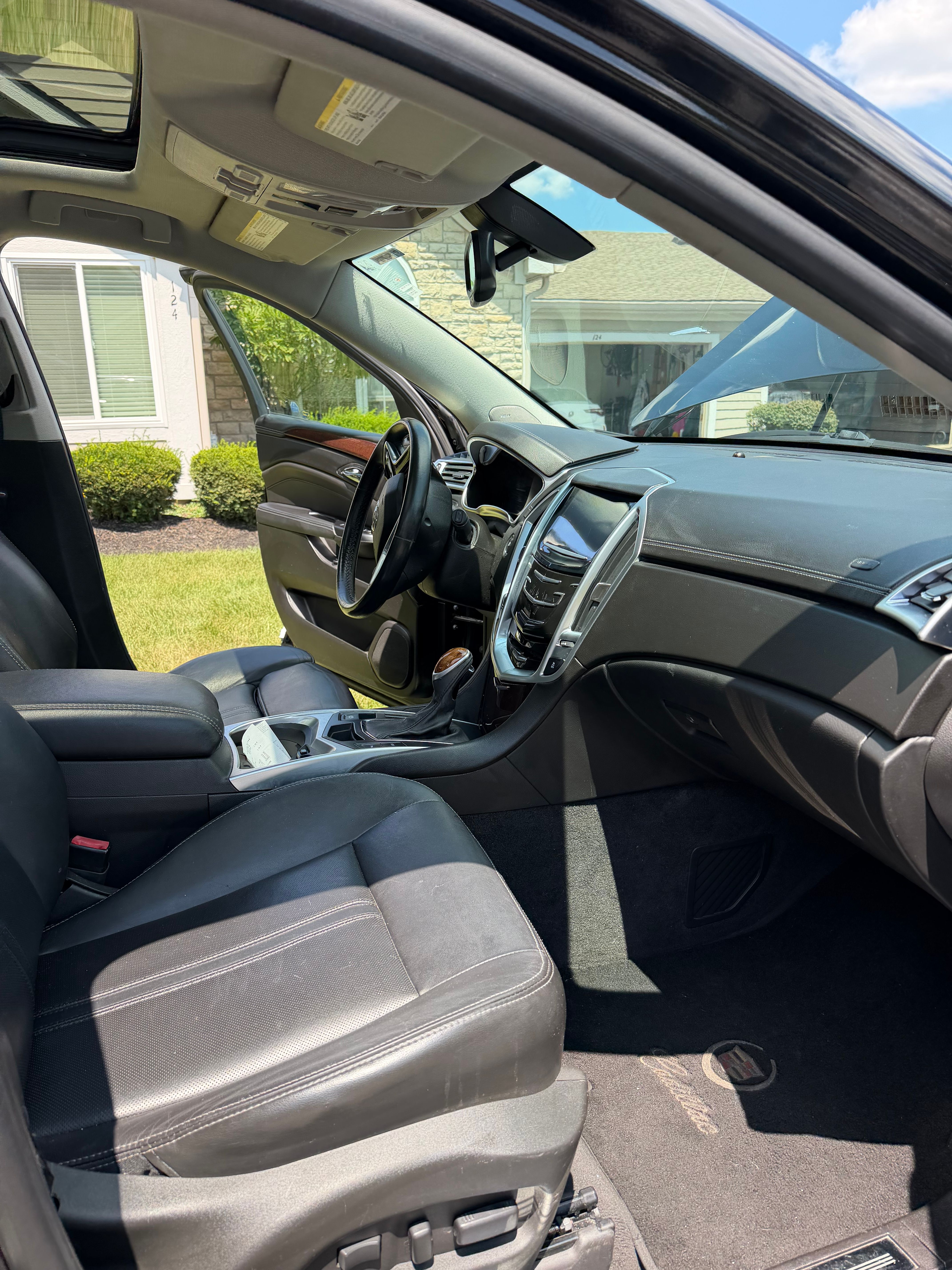Used 2016 Cadillac SRX Luxury FWD image 8