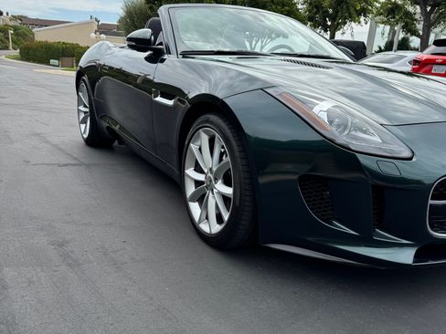 Used 2014 Jaguar F-TYPE S RWD image 2
