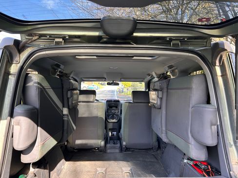 Used 2004 Honda Element LX image 9