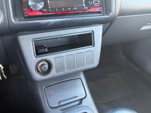 Used 1997 Toyota RAV4 2WD 4-Door image 16