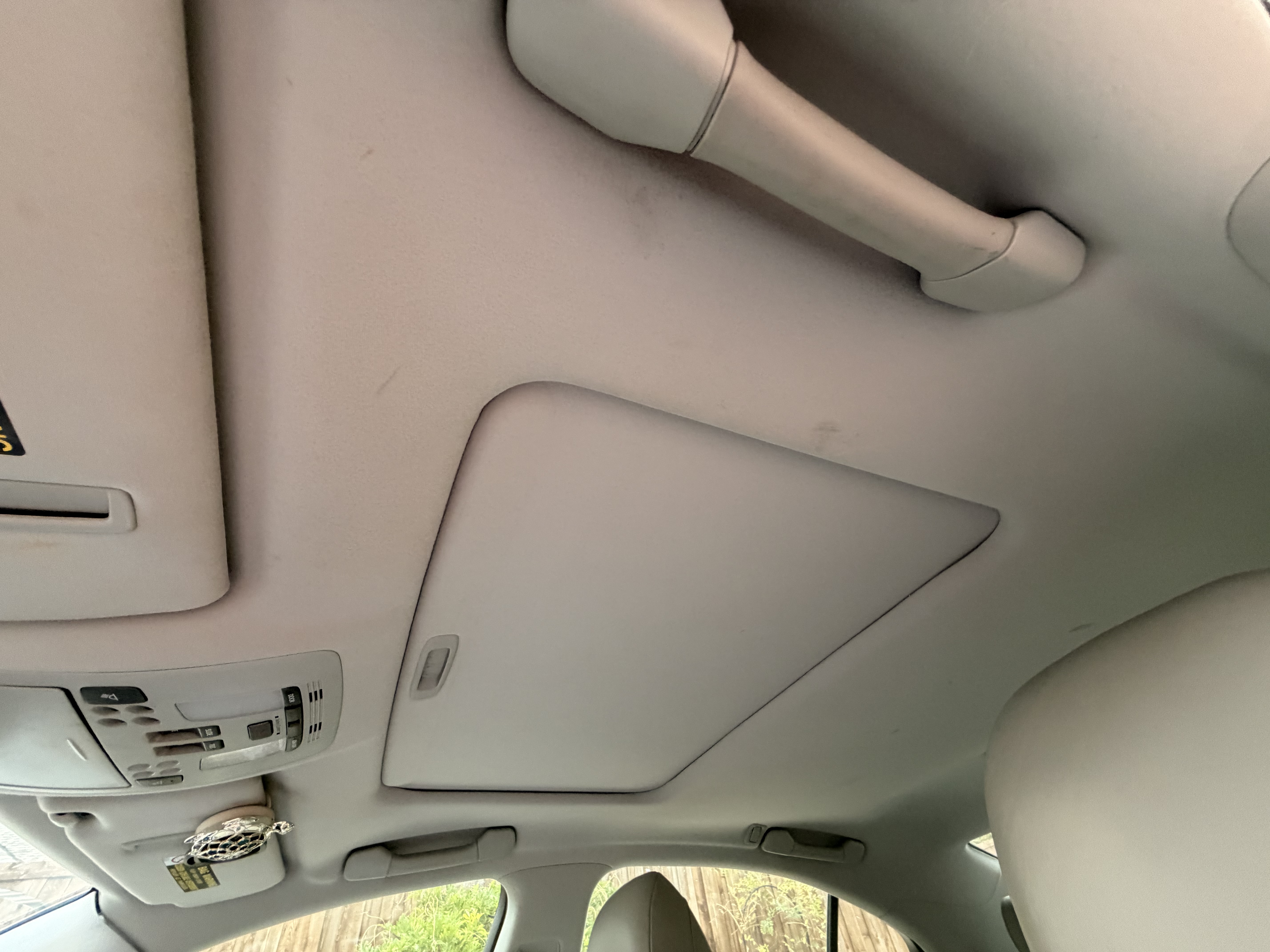 Used 2010 Lexus IS 350 w/ Preferred Accessory Package RWD image 13
