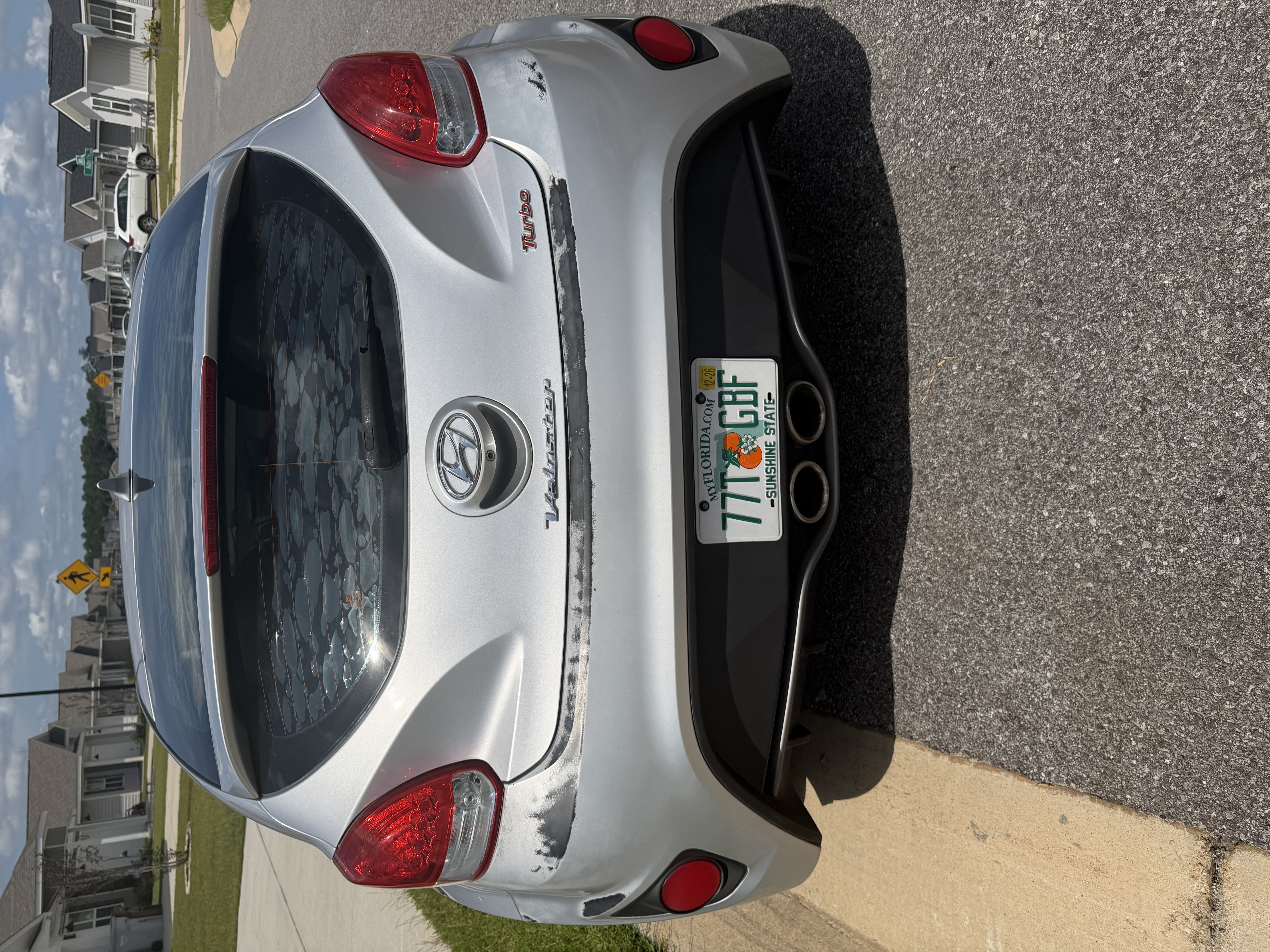 Used 2016 Hyundai Veloster Turbo FWD image 4