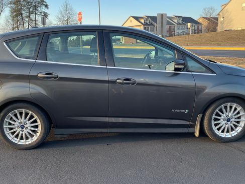 Used 2015 Ford C-MAX SEL w/ Equipment Group 302A image 8