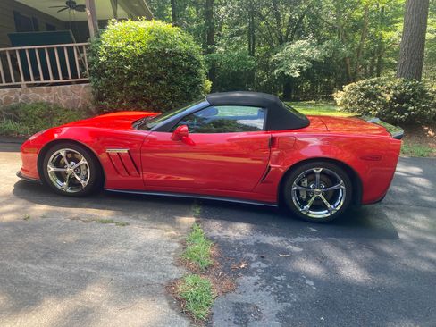 Used 2012 Chevrolet Corvette Grand Sport w/ 3LT Preferred Equipment Group RWD image 15