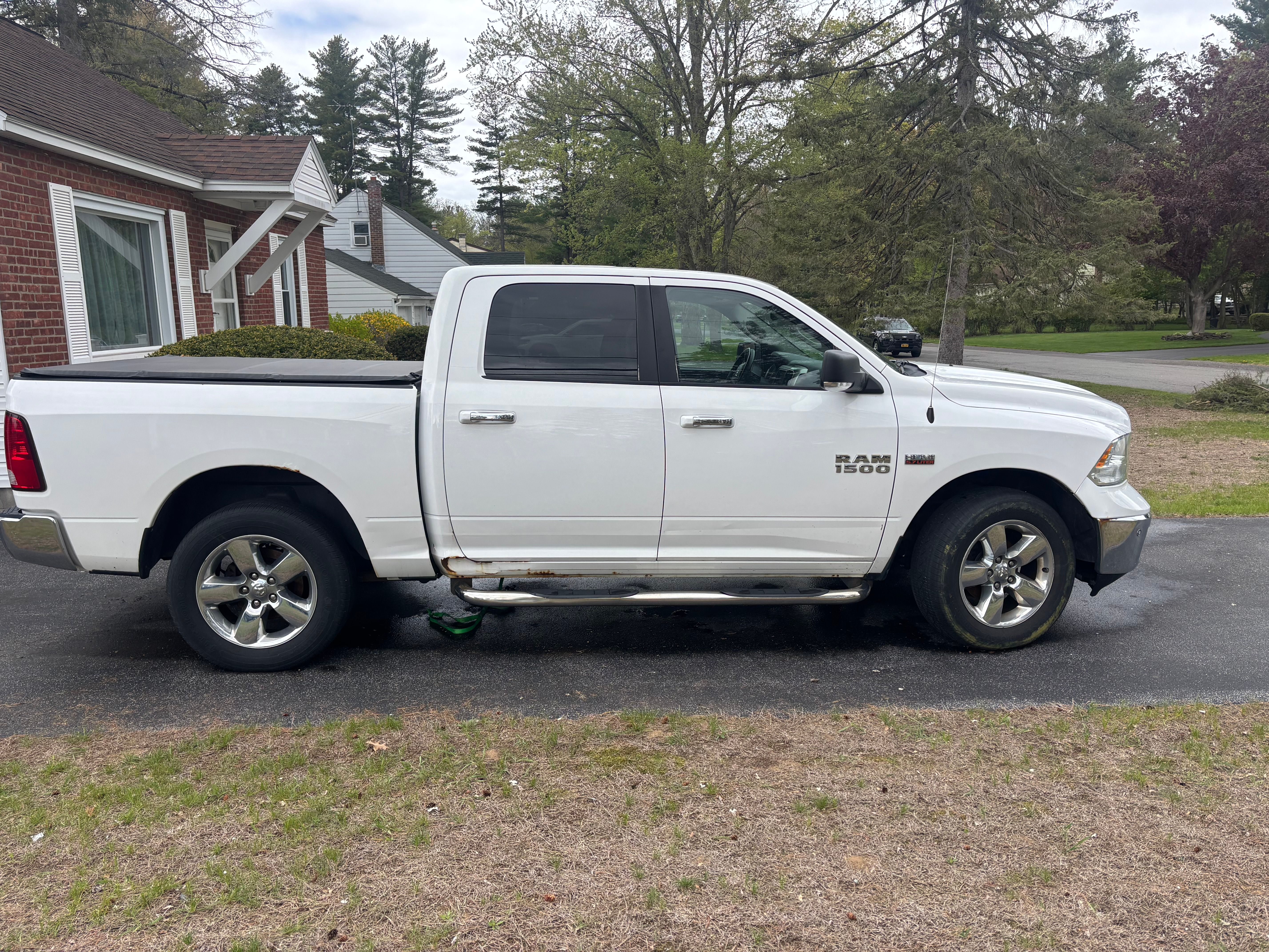 Used 2015 RAM 1500 Big Horn AWD/4WD image 9