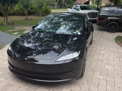 Used 2024 Tesla Model 3 Standard Range RWD image 2