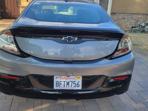 Used 2018 Chevrolet Volt Premier w/ Driver Confidence Package image 4