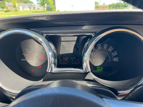 Used 2006 Ford Mustang GT Premium RWD image 12