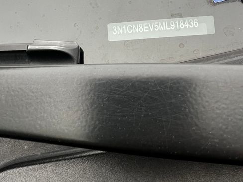 Used 2021 Nissan Versa SV FWD image 19