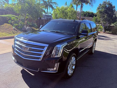 Used 2015 Cadillac Escalade ESV Platinum image 1