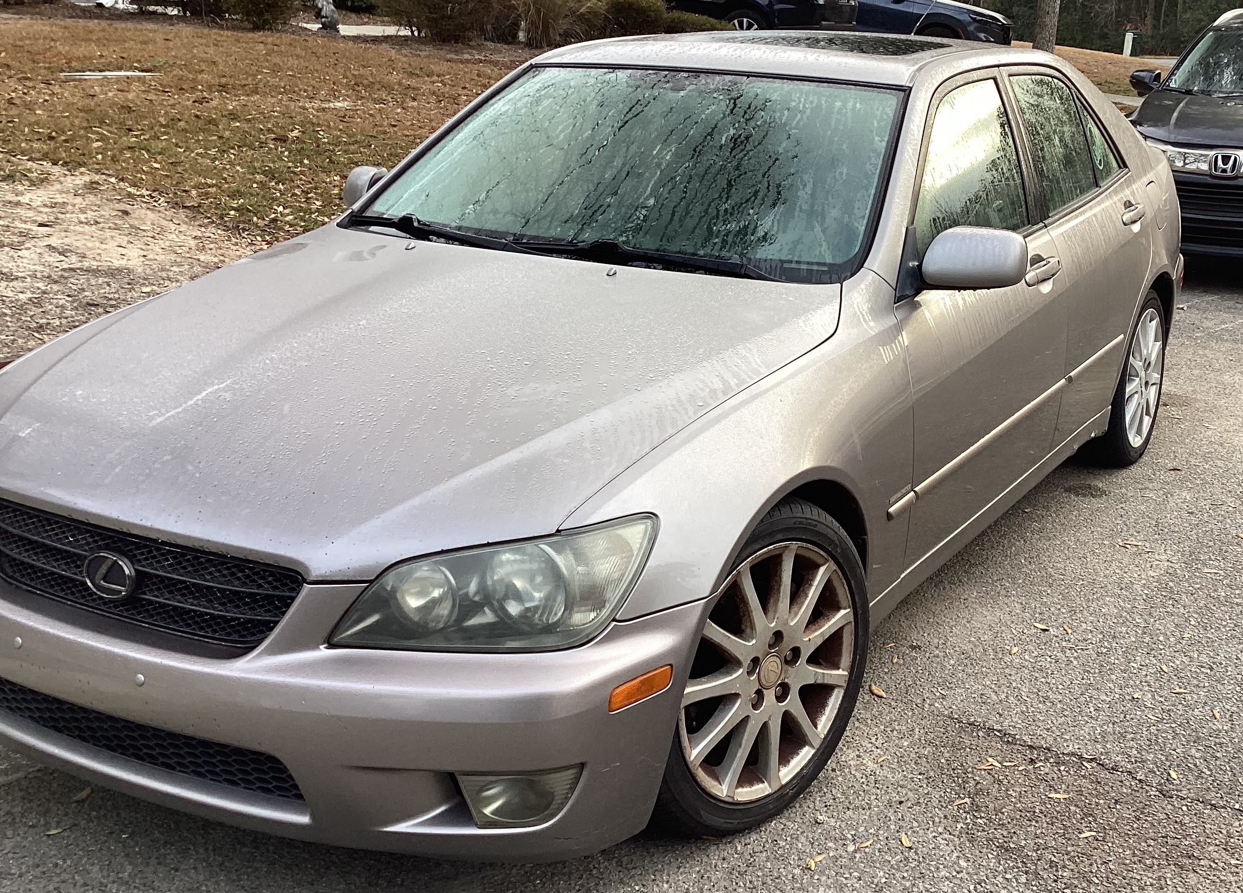 Used 2003 Lexus IS 300 RWD image 1