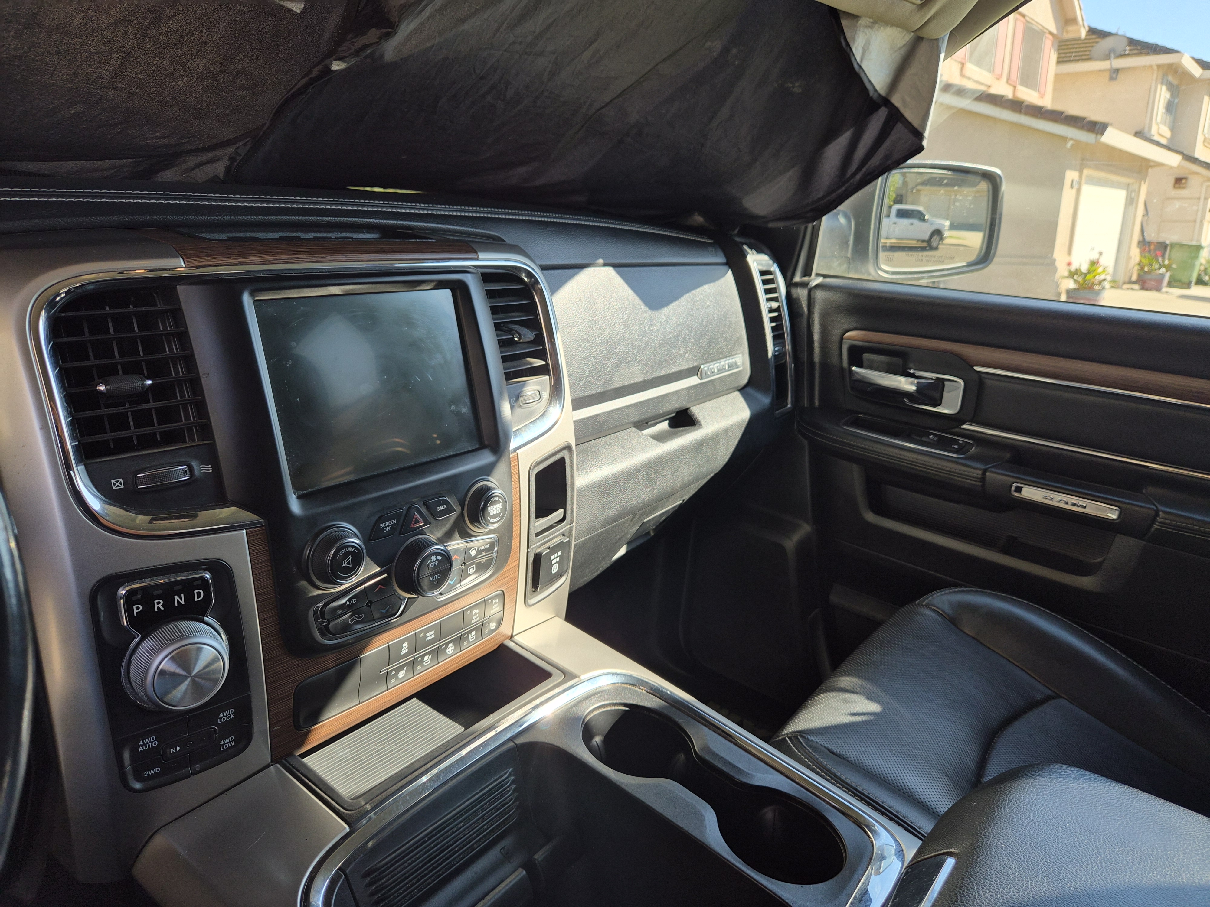 Used 2016 RAM 1500 Laramie w/ Convenience Group AWD/4WD image 12