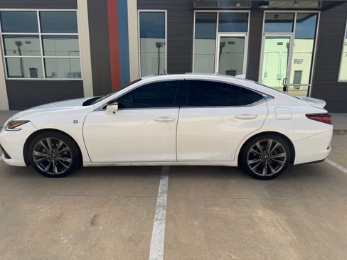 Used 2021 Lexus ES 350 F Sport w/ Accessory Package 2 image 4