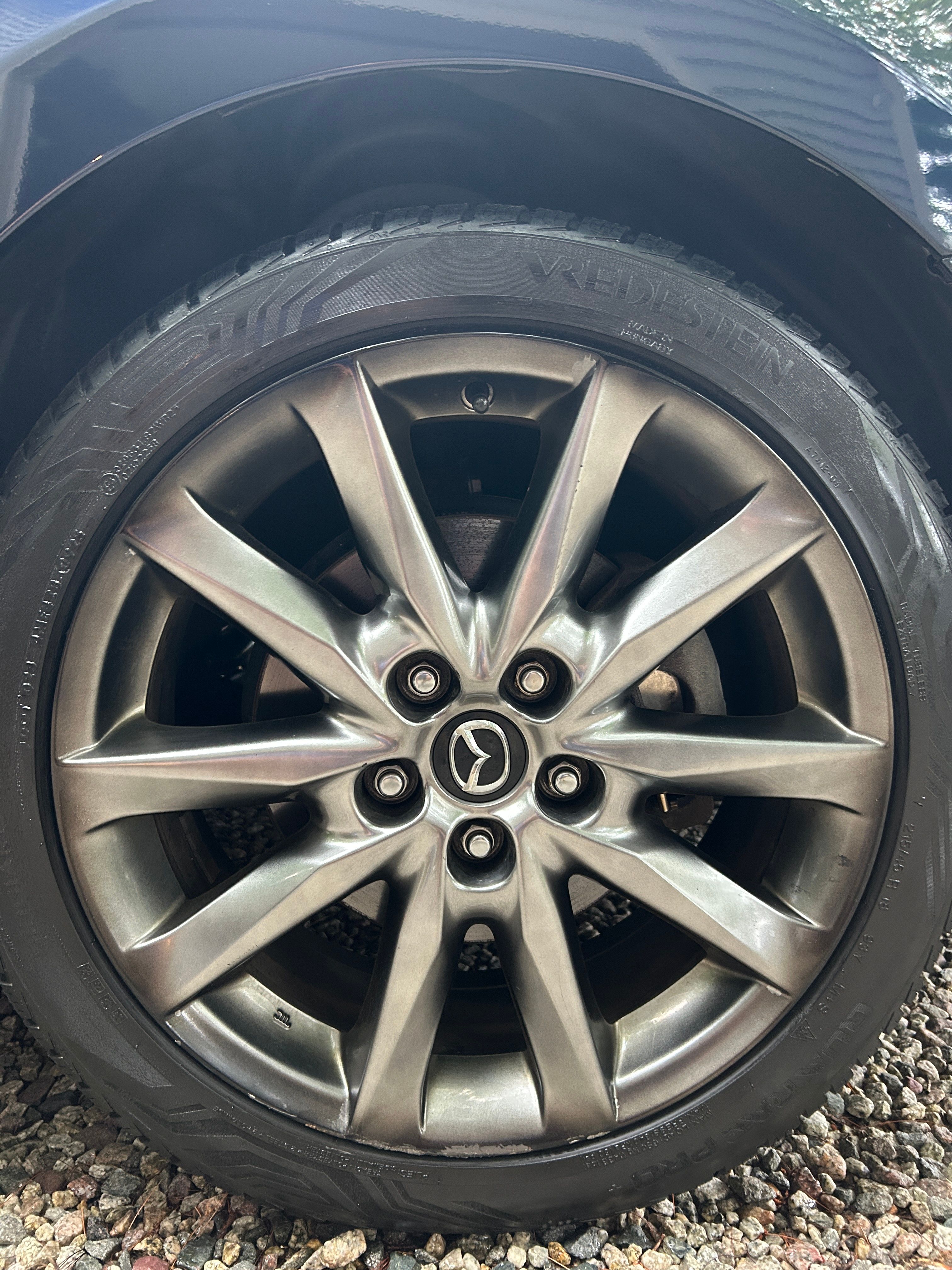 Used 2018 MAZDA MAZDA3 Grand Touring w/ Premium Equipment Package FWD image 13