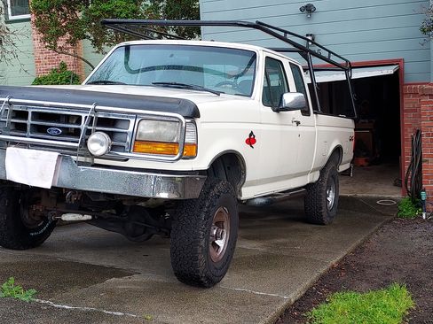 Used 1995 Ford F150 XL image 4