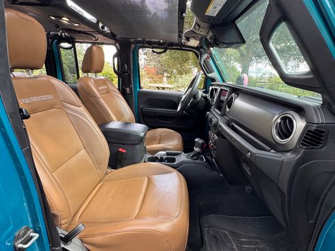 Used 2020 Jeep Wrangler Unlimited Rubicon AWD/4WD image 4