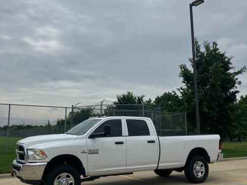 Used 2017 RAM 2500 Tradesman w/ Chrome Appearance Group image 2